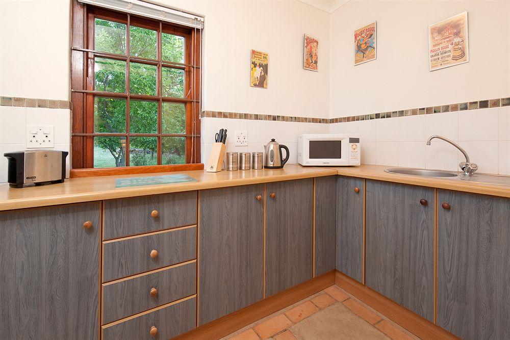 La Galiniere Guest Cottages Franschhoek Bagian luar foto