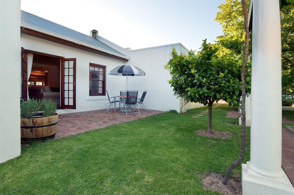 La Galiniere Guest Cottages Franschhoek Bagian luar foto