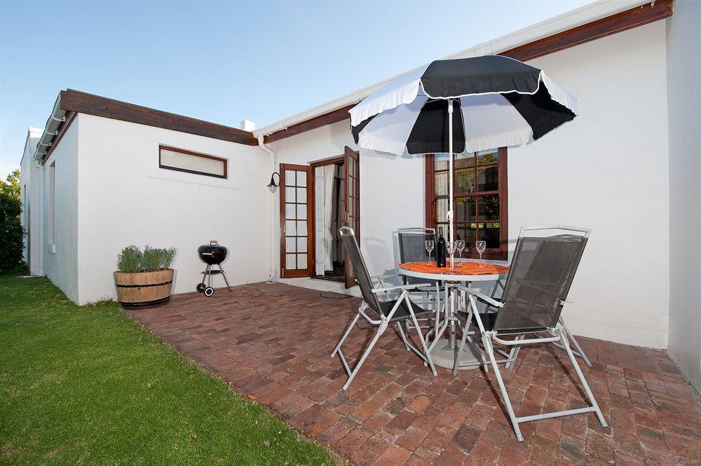 La Galiniere Guest Cottages Franschhoek Bagian luar foto