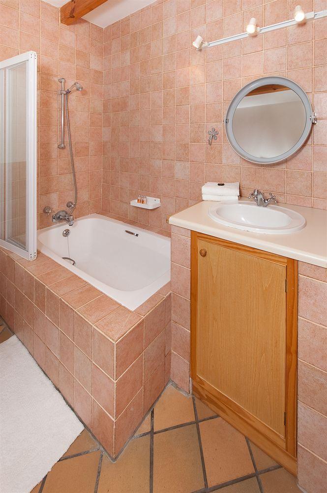 La Galiniere Guest Cottages Franschhoek Bagian luar foto