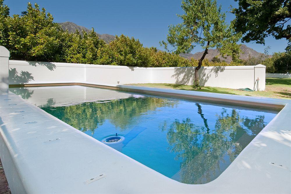 La Galiniere Guest Cottages Franschhoek Bagian luar foto