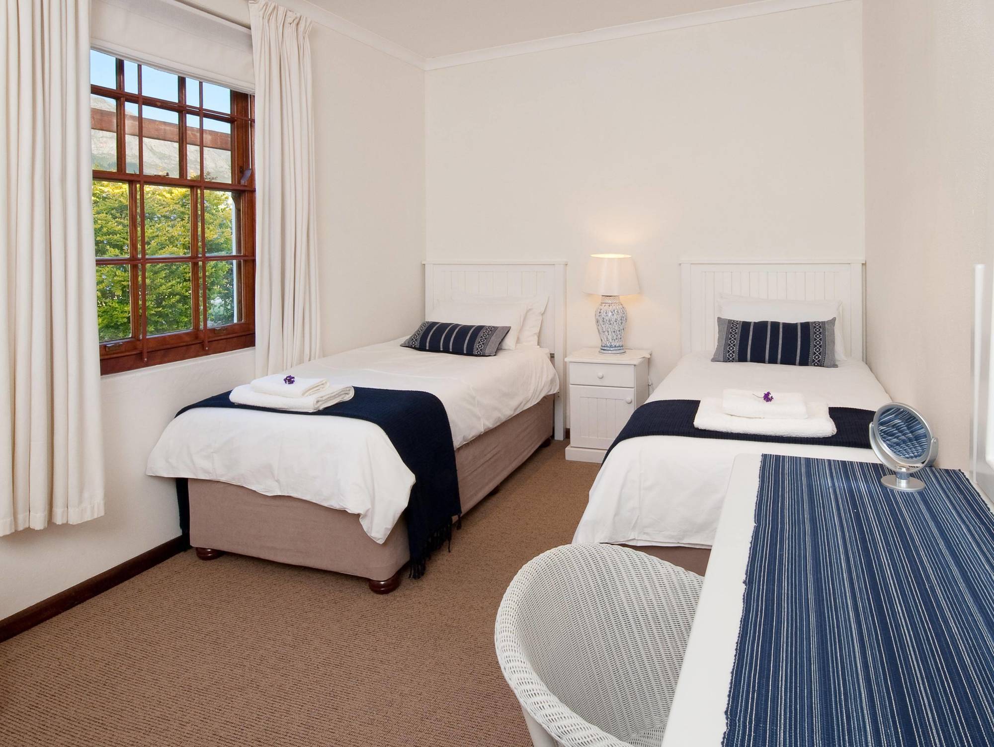 La Galiniere Guest Cottages Franschhoek Bagian luar foto
