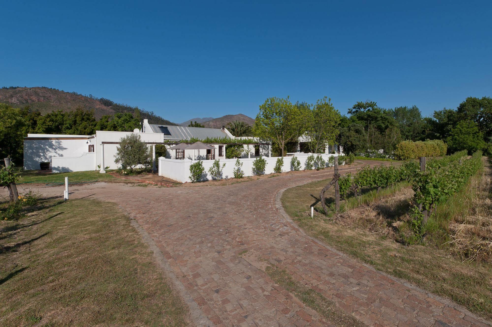 La Galiniere Guest Cottages Franschhoek Bagian luar foto